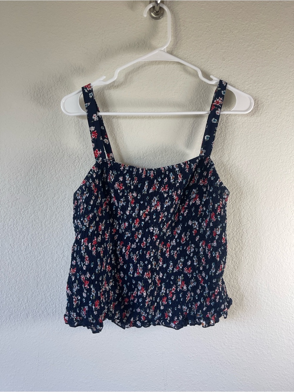 Torrid Navy Floral Challis Smocked Crop Tank Top Size 2 (2x)